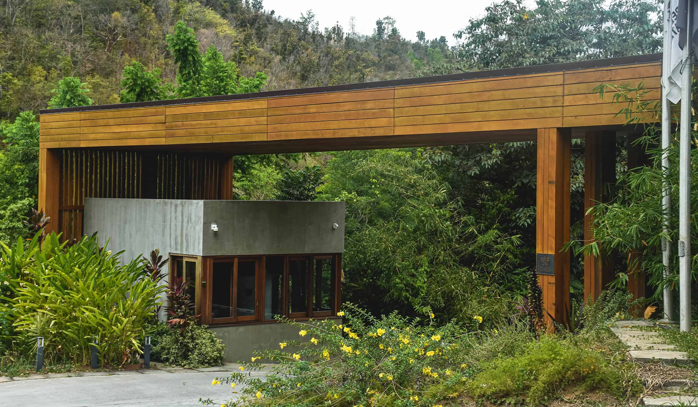 secret bay entrance_2